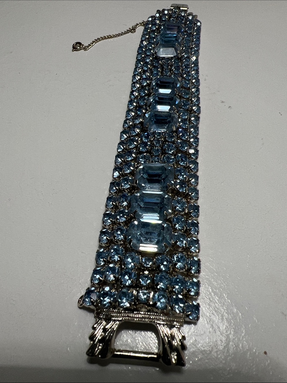 Vintage Brilliant Blue Crystal & Silver Bracelet with Safety Chain - Picture 13 of 16